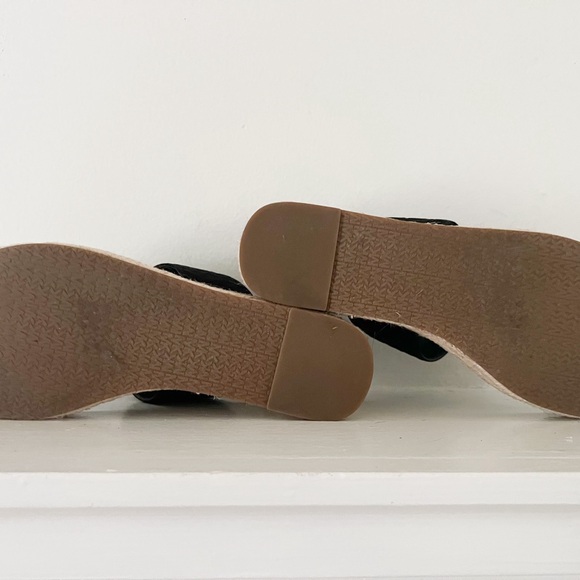 Micheal Kor’s Verity Wedge Platform Sandal - Picture 5 of 5